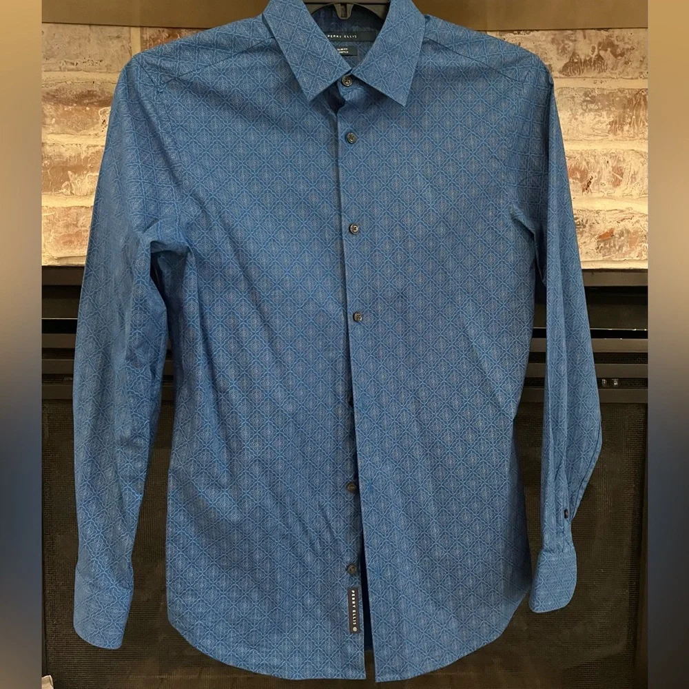 Perry Ellis button up - Picture 1 of 3